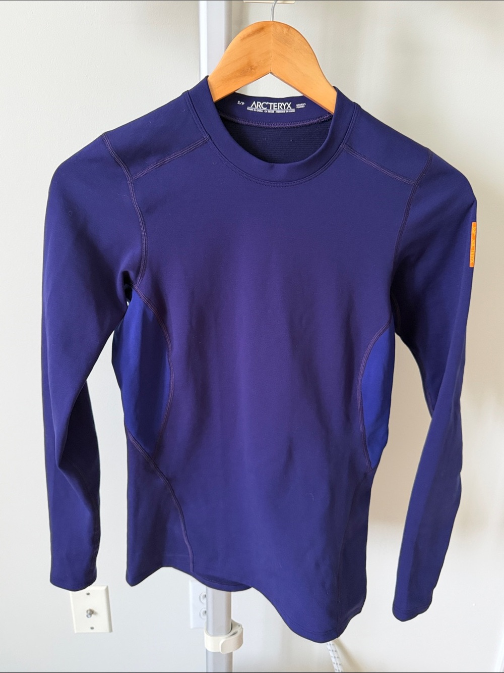 Arc'teryx women’s Long Sleeve Crew - Navy Purple, size S